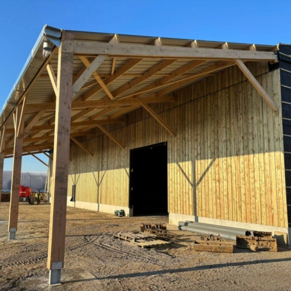 Construction d’un bâtiment industriel en bois isolé en Normandie