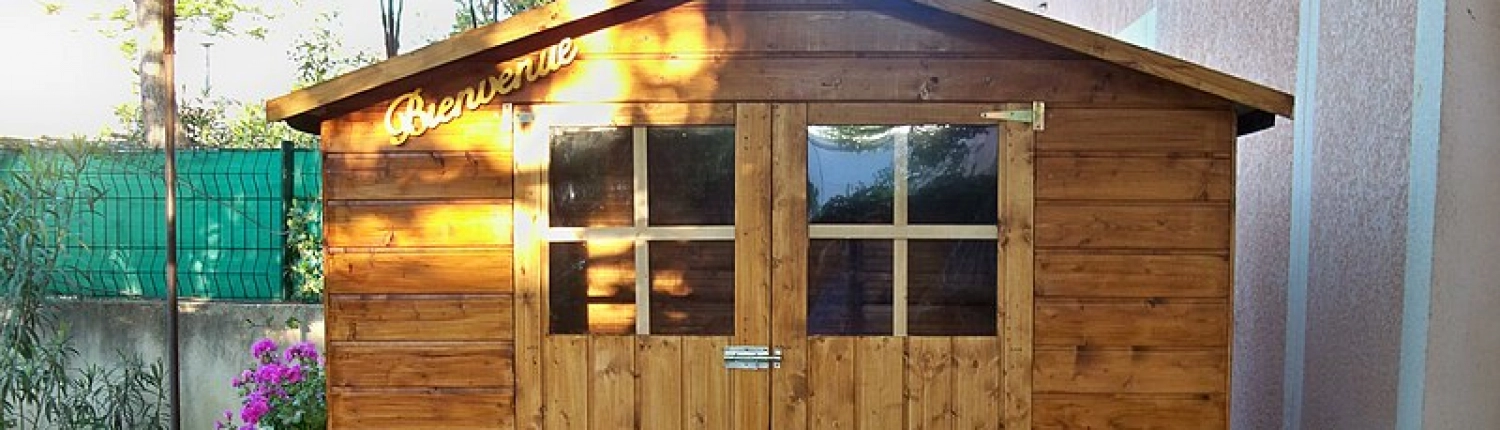 Conception et installation d'abris de jardin en Normandie